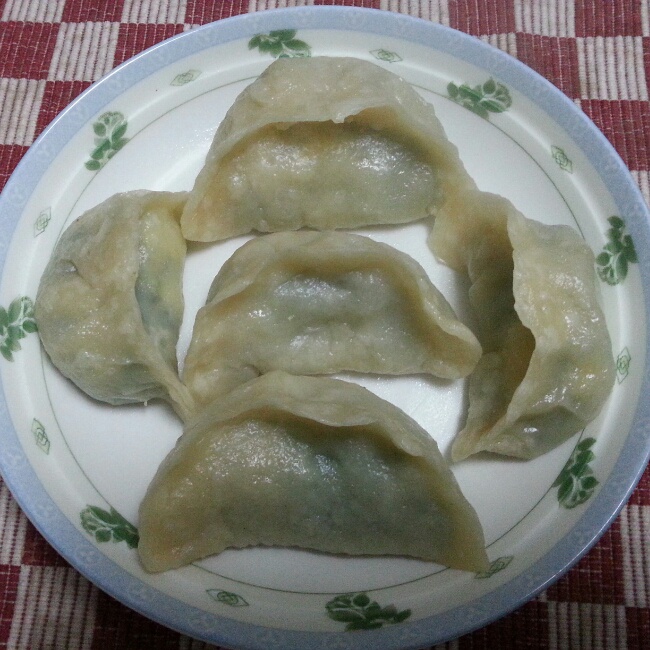 韭菜鸡蛋烫面蒸饺