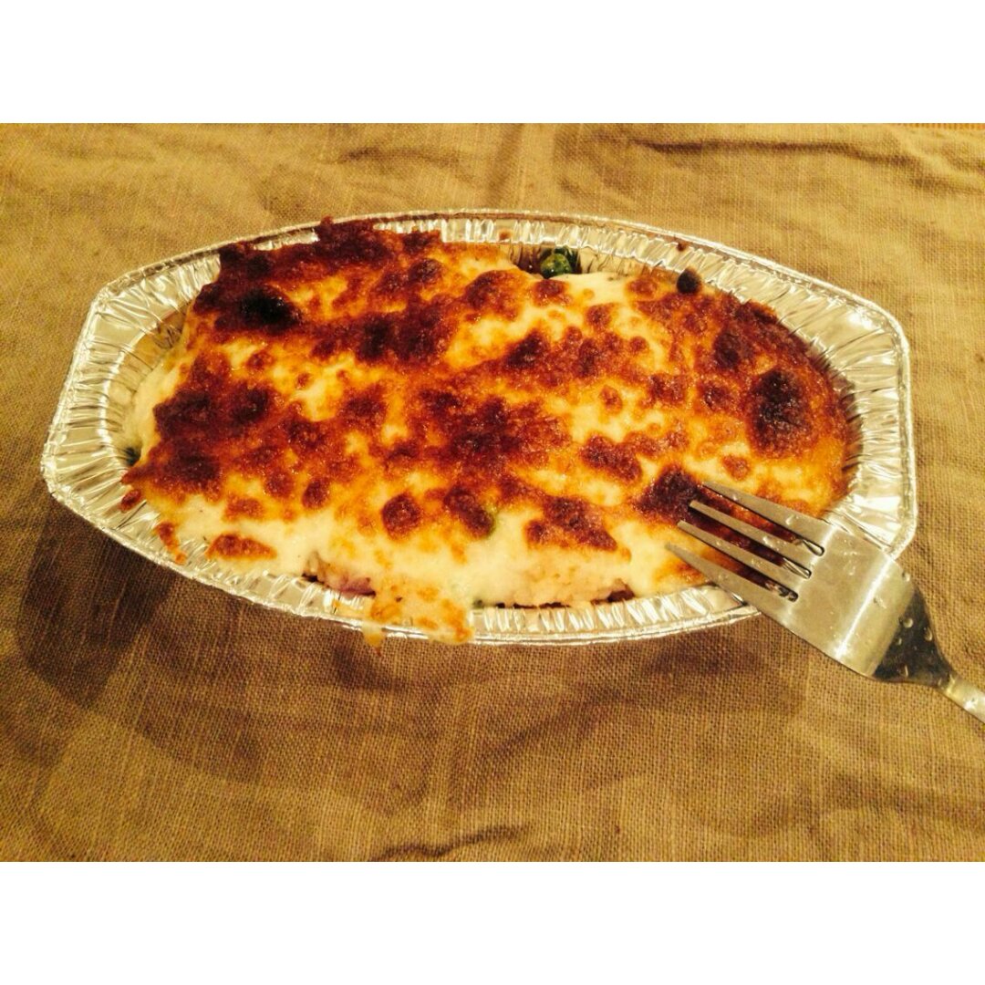 海鲜焗饭 Seafood Fried Rice with Cheesy Topping