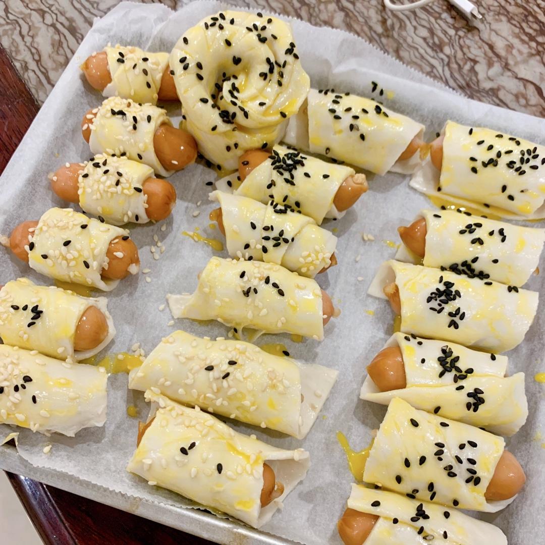 香酥香肠卷