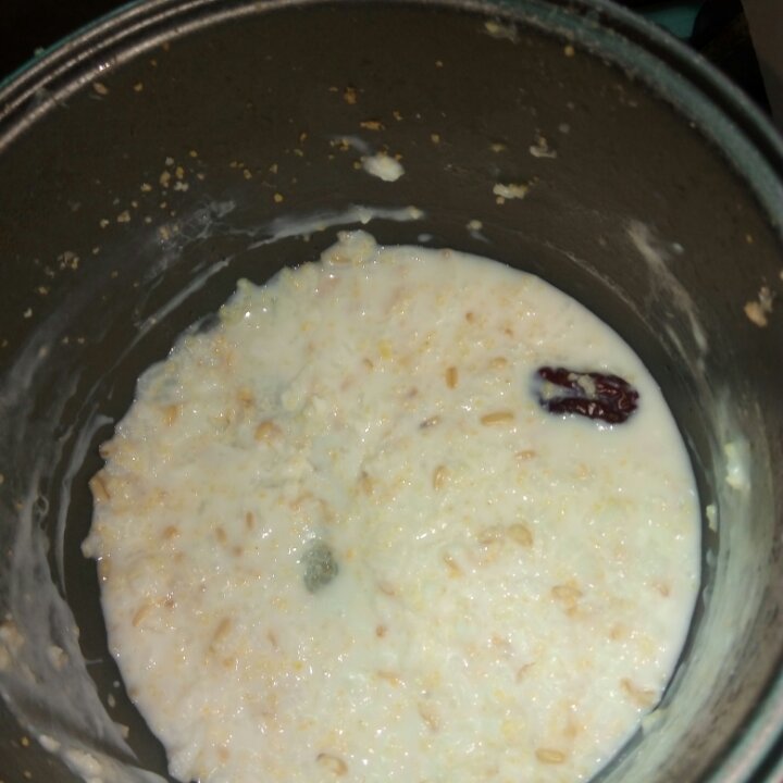 小米牛奶粥