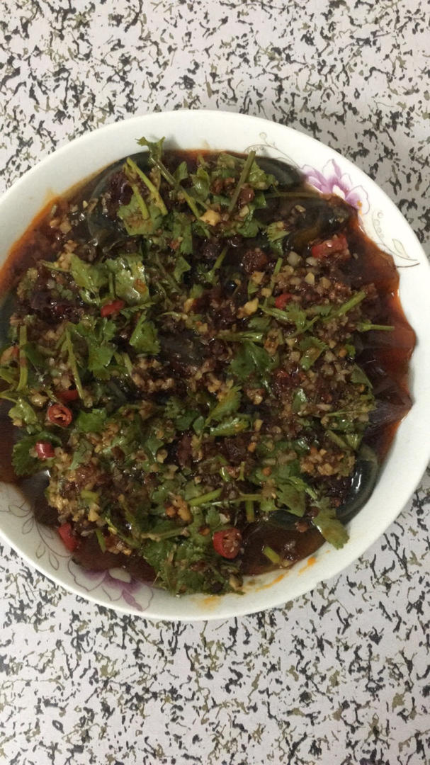 凉拌皮蛋