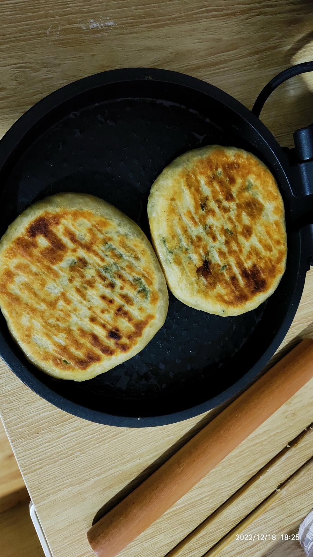 皮薄馅大～韭菜鸡蛋饼