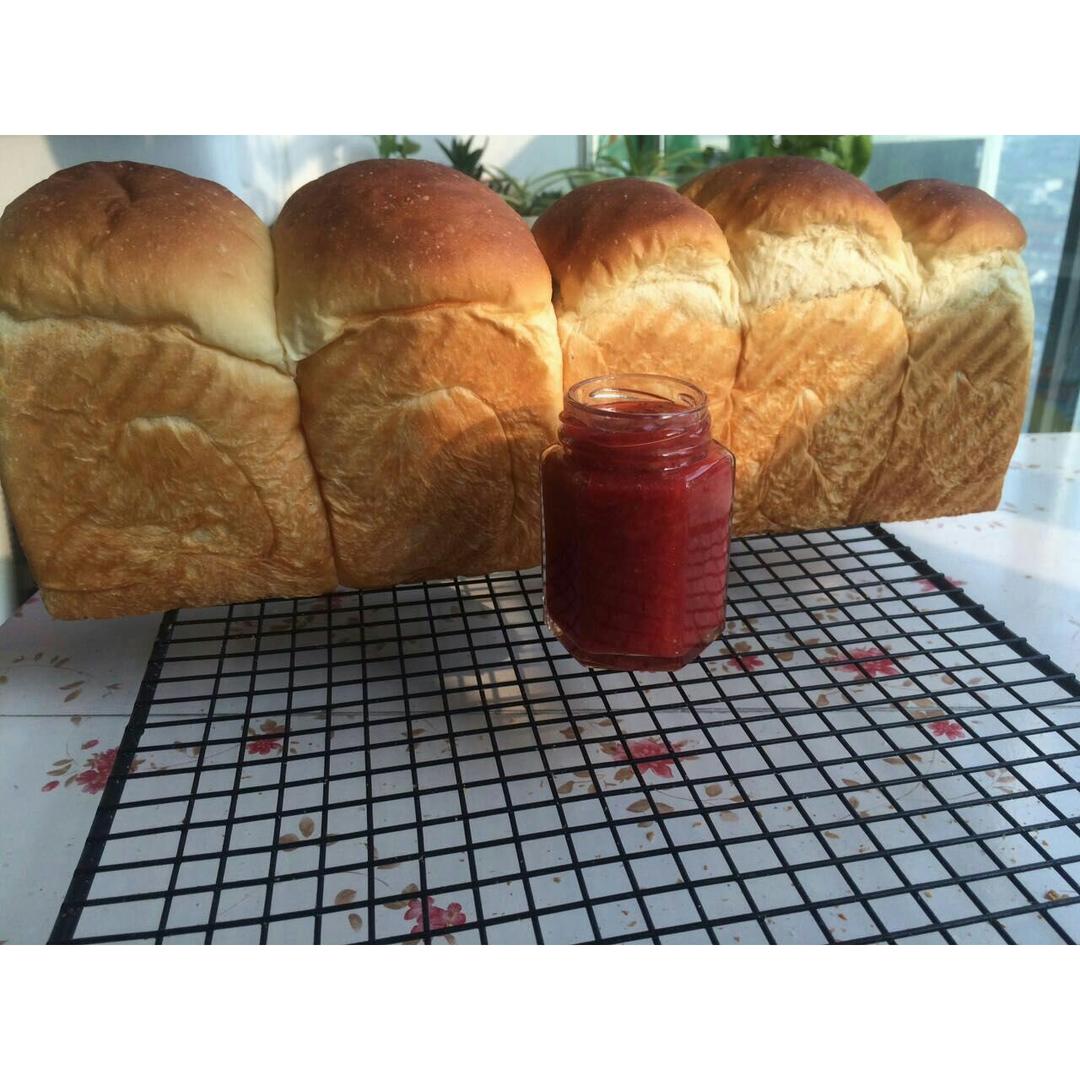 酸奶奶油双峰吐司