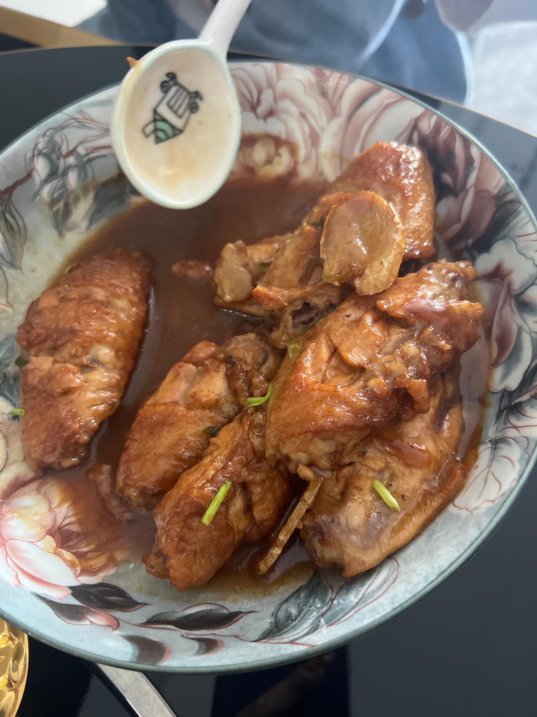 妈妈家的味道，吃了停不下来的红烧鸡翅