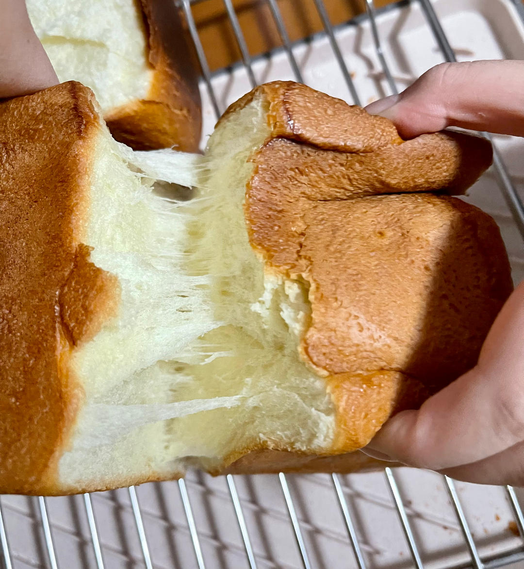 🍞消耗淡奶油吐司｜无黄油｜软绵绵｜奶香浓郁