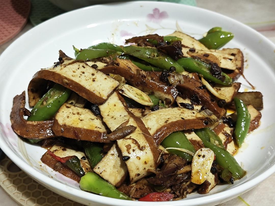 下饭湘菜【小炒攸县香干】，随手一炒就好吃！