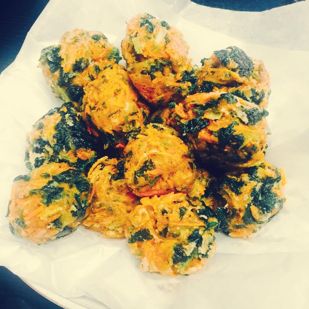 胡萝卜香菜素丸子