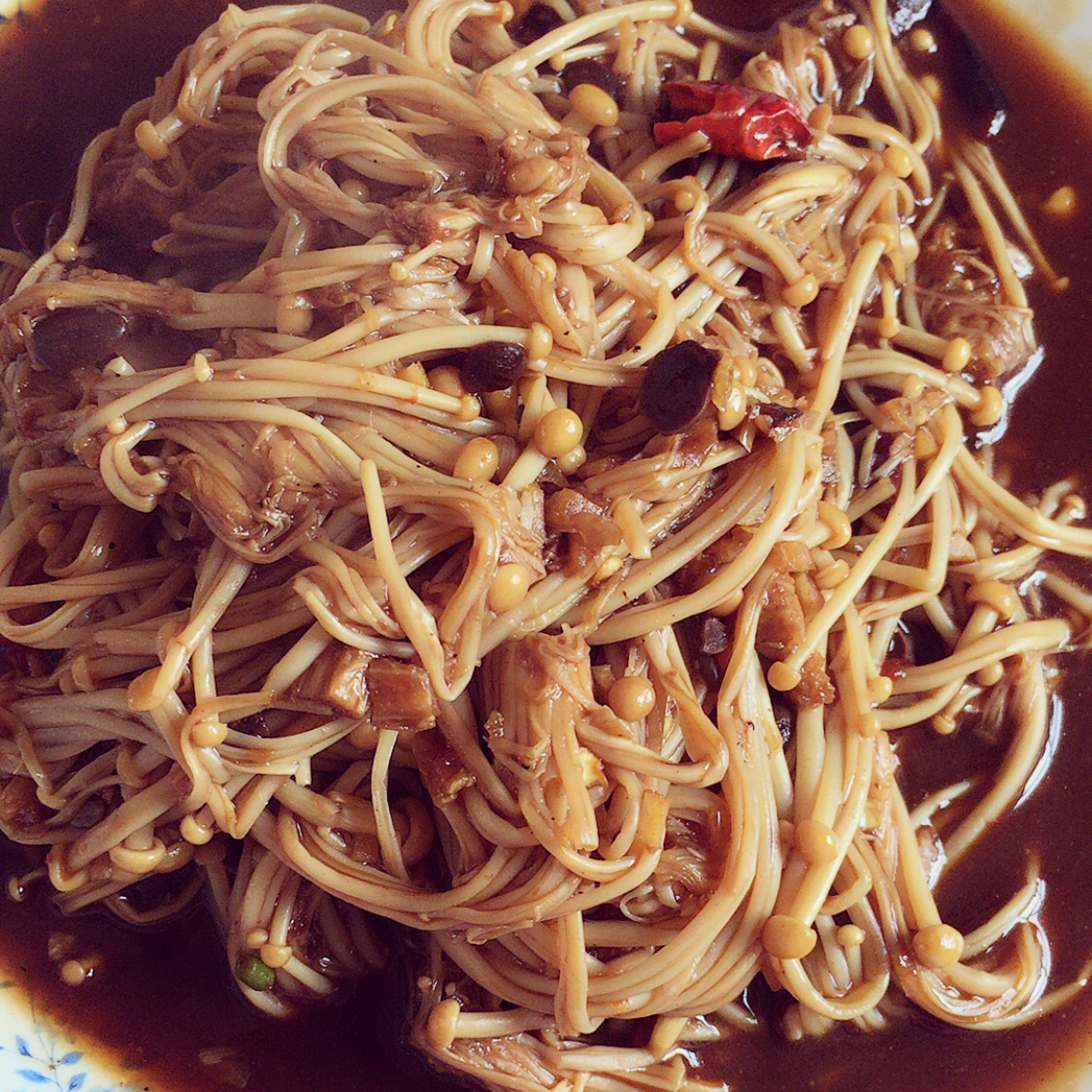 savagelolly做的酱炒金针菇