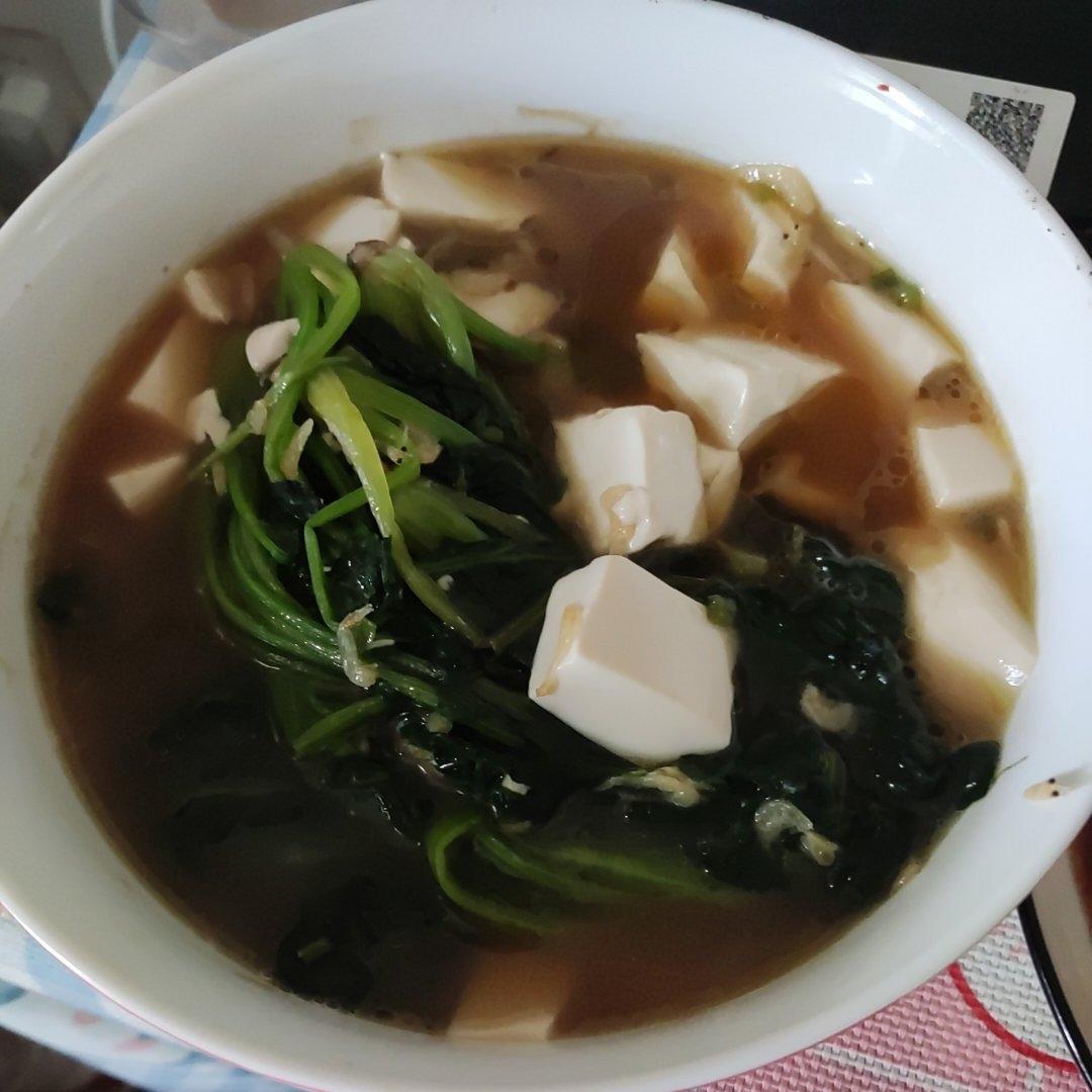 菠菜豆腐汤