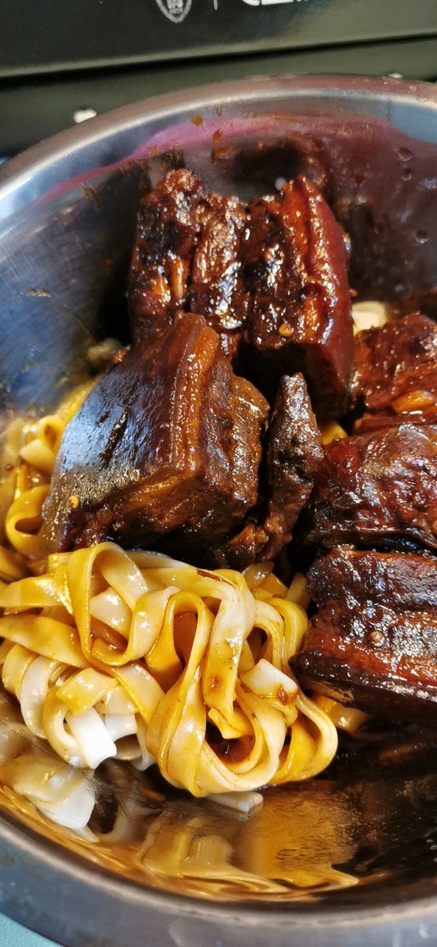 高压锅版红烧肉