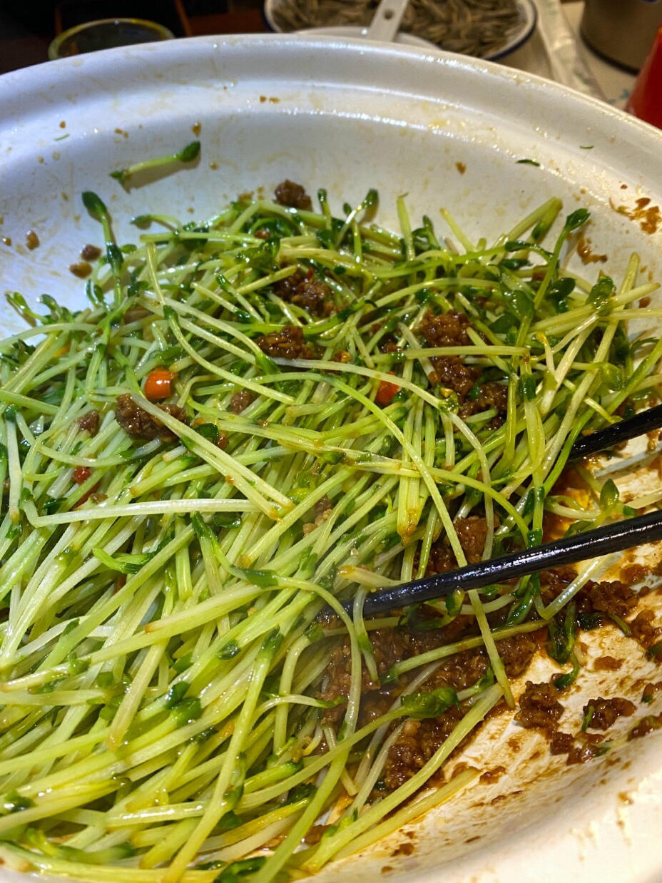 鸡蛋清炒豌豆苗