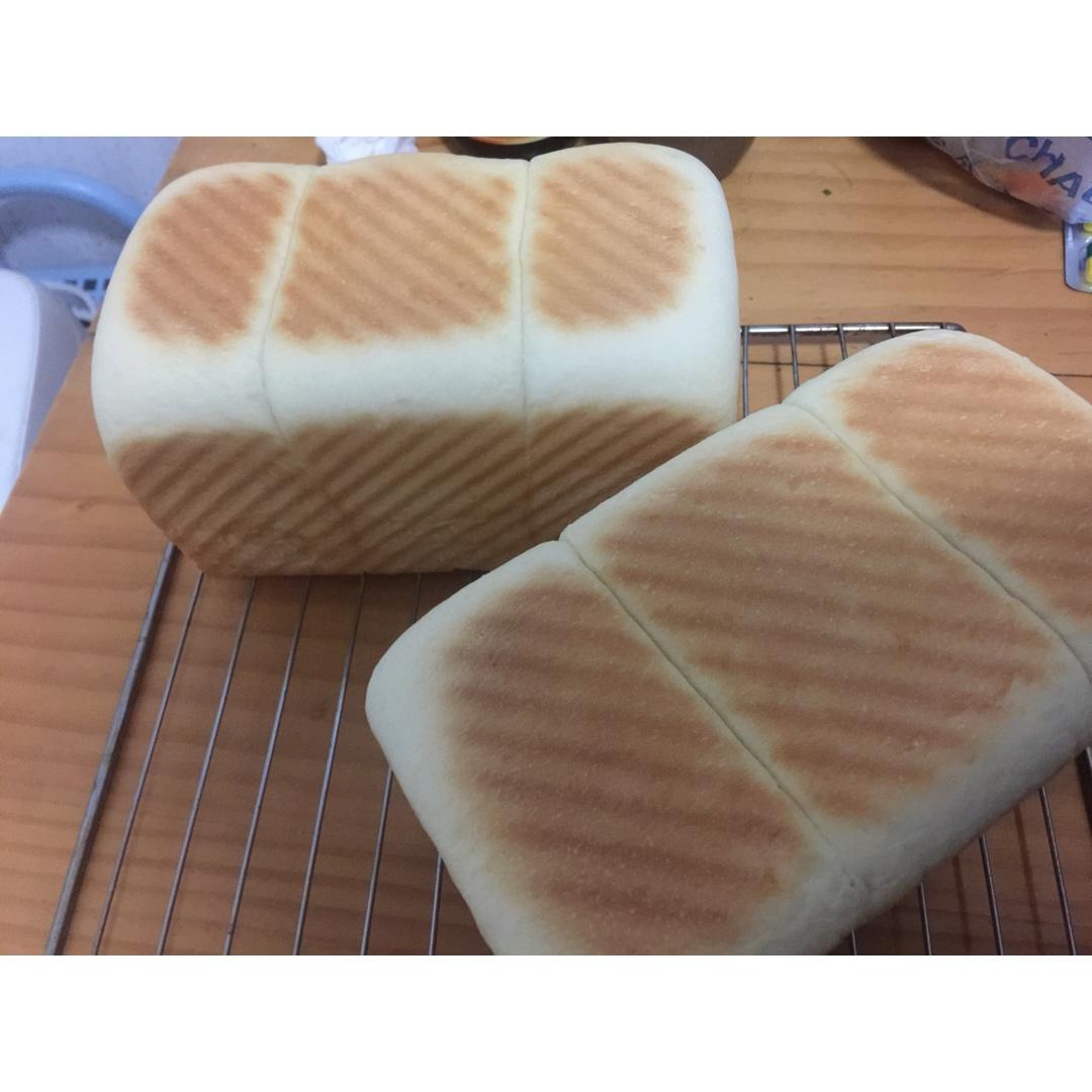 吐司，奶香手撕面包，超级香浓