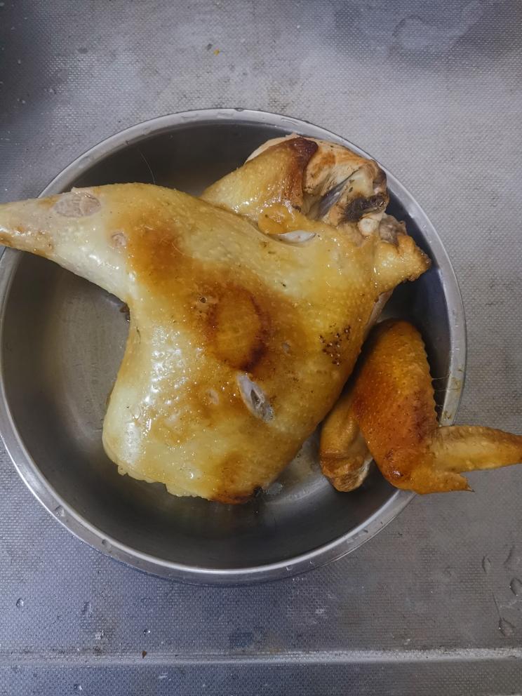 原计原味的电饭煲焗鸡【简单容易做、口感好】