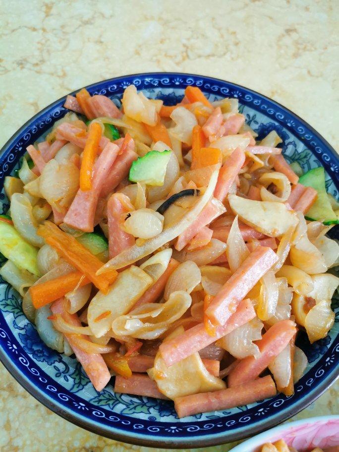 中式炒意大利通心粉（洋菜中做另类美味）