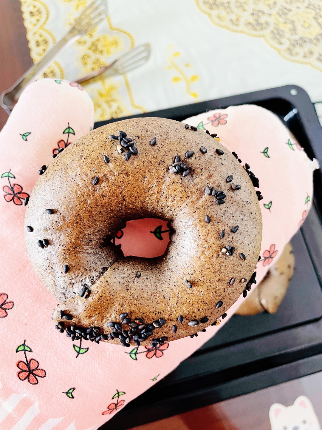 双倍黑芝麻奶酥贝果🥯一起吃养生贝果吧