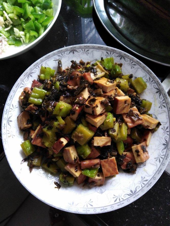 梅菜豆干炒苦瓜「素食」