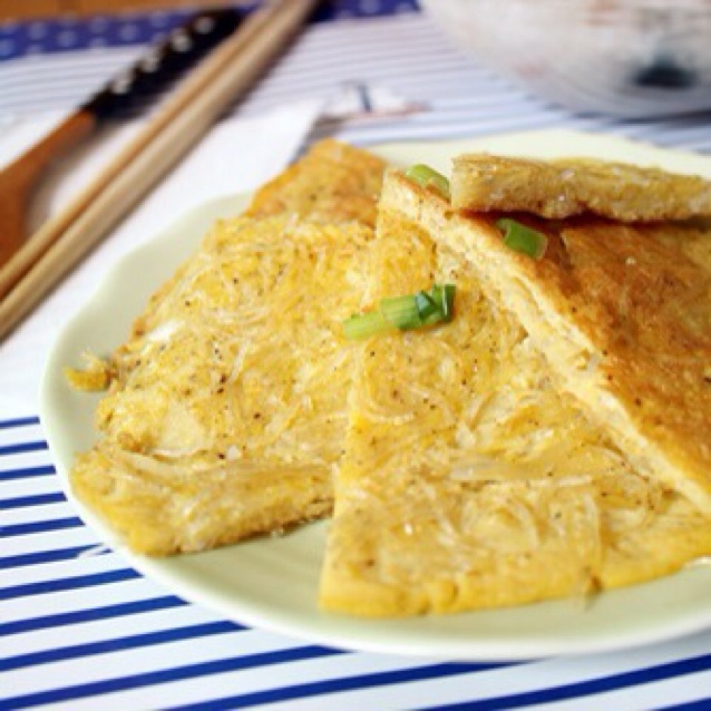 onoffnow做的鸡蛋粉丝煎