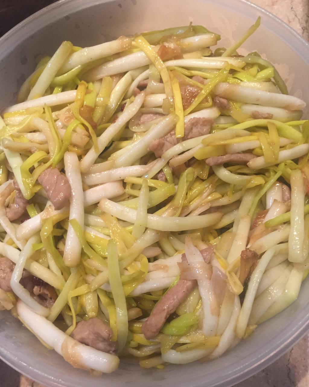 韭黄炒肉丝