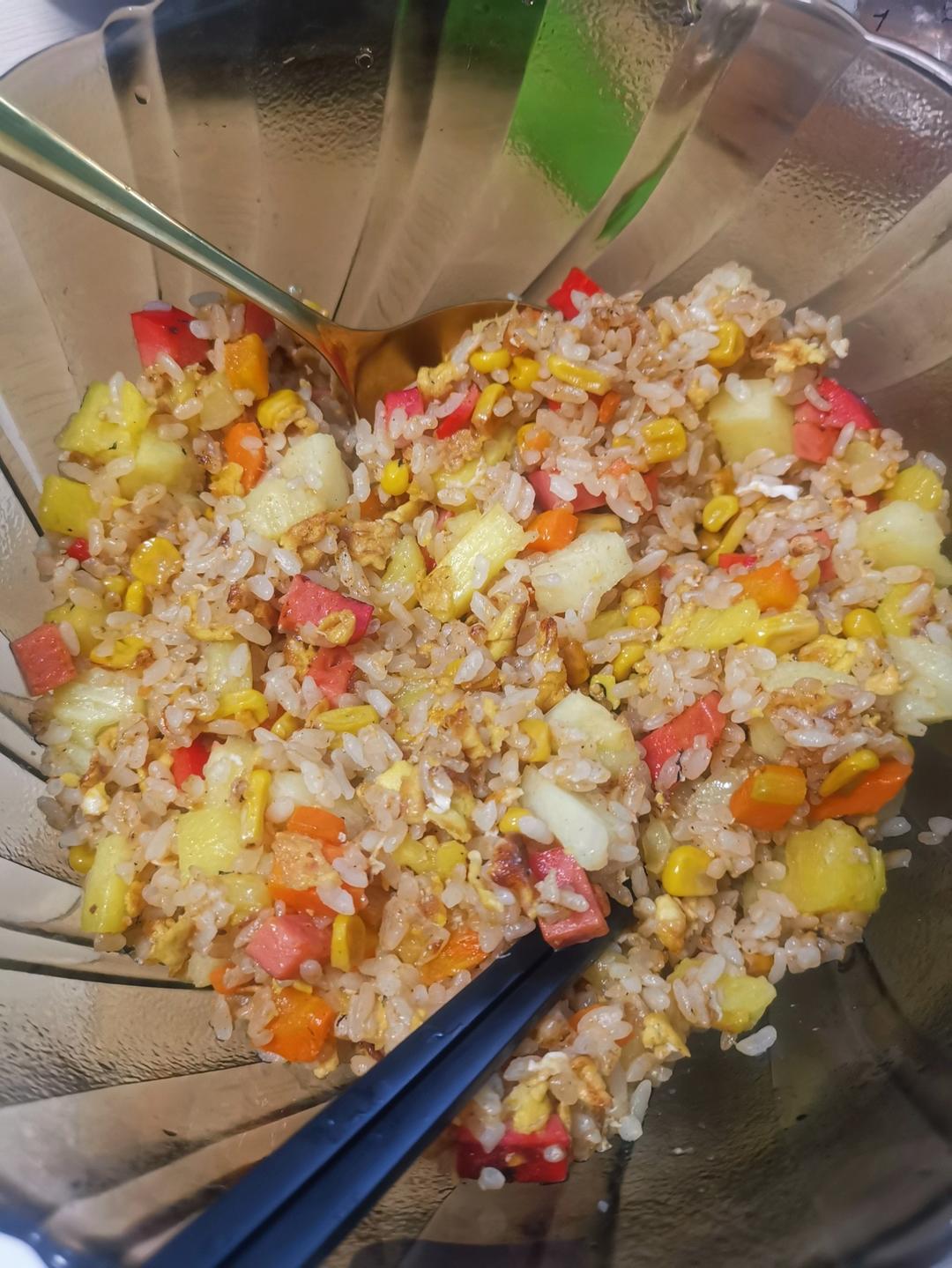 菠萝炒饭