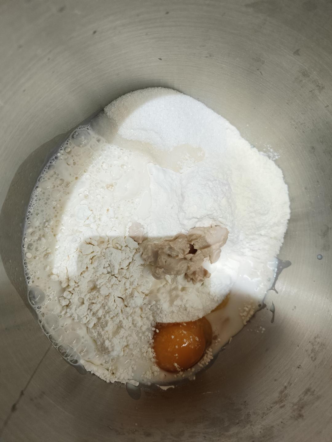 纯奶手撕吐司的做法 步骤1