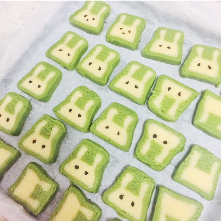 抹茶兔兔曲奇（比熊猫简单！超详细实物图+超良心手绘图）