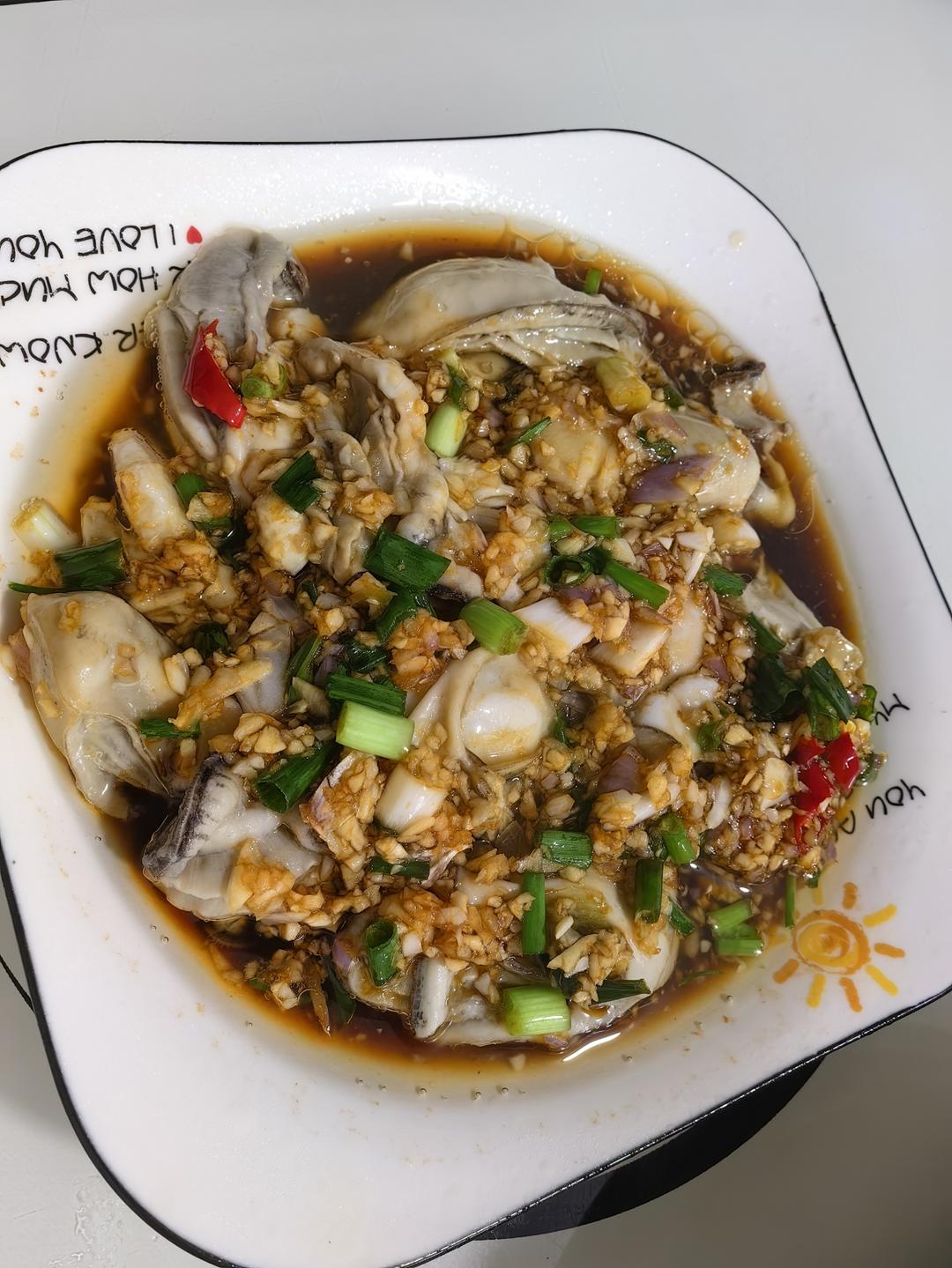 火爆餐厅的蒜蓉白灼生蚝，鲜香美味又下饭