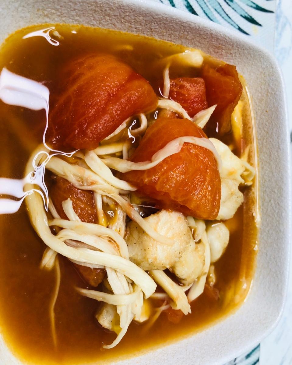 番茄金针菇巴沙鱼（龙利鱼）