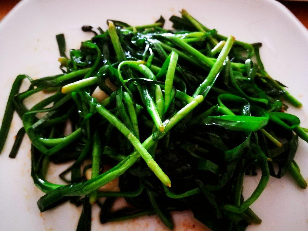 韭菜炒青椒