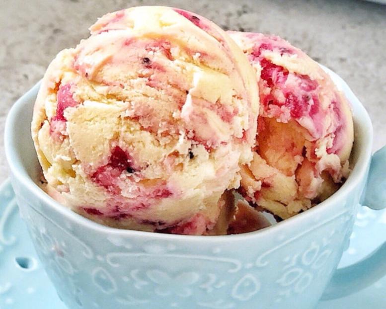 媲美哈根达斯,奶香醇厚的"果酱冰淇淋"