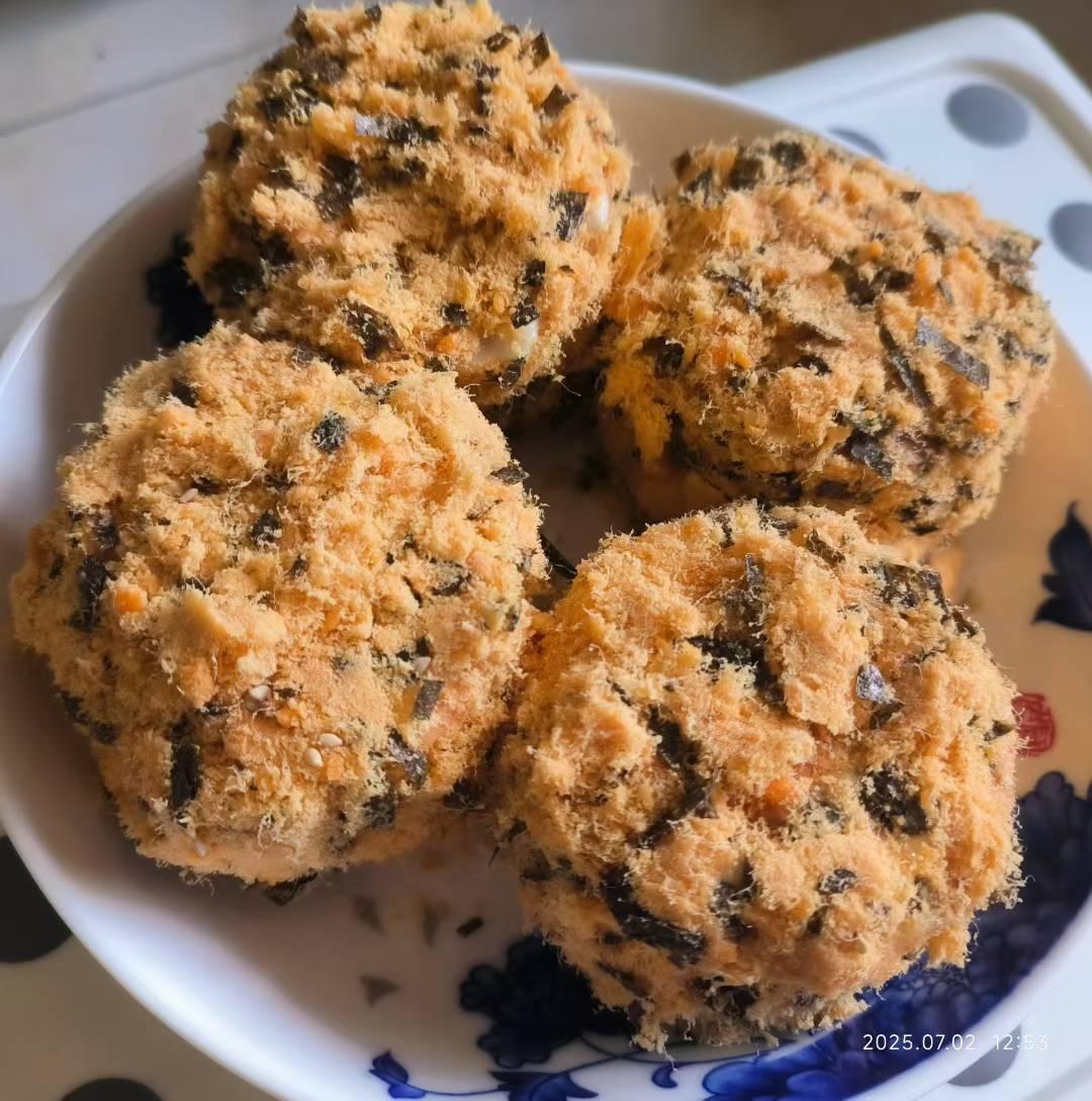 美味海苔肉松小贝