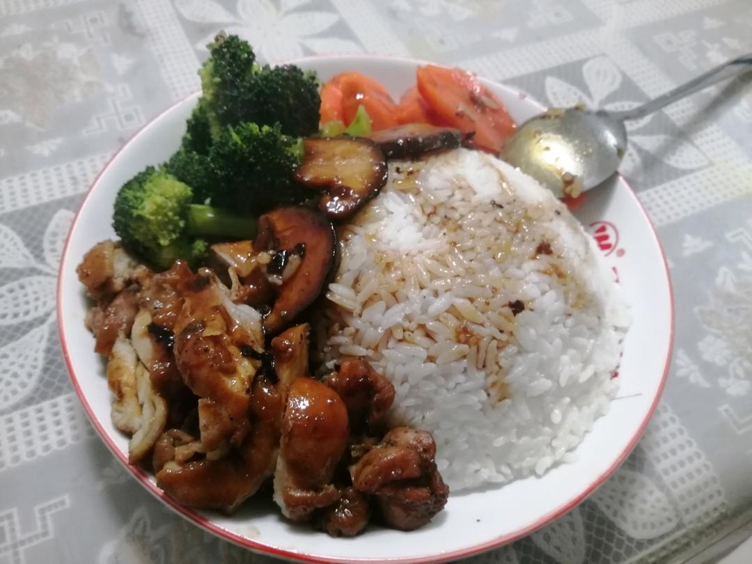 照烧鸡腿饭