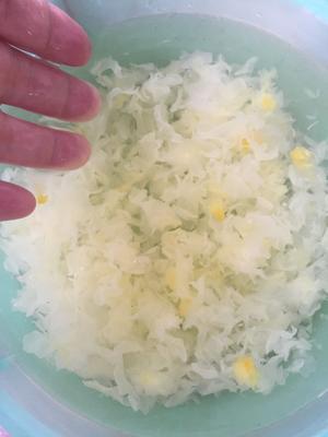 （高压锅版）超快10分钟小米银耳红枣桂圆汤的做法 步骤3