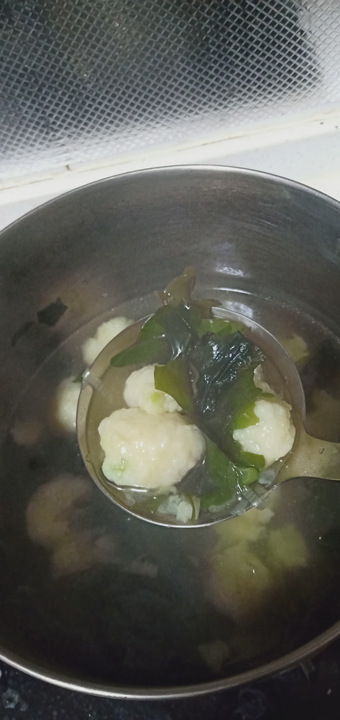 自制螺旋藻鱼丸汤的做法