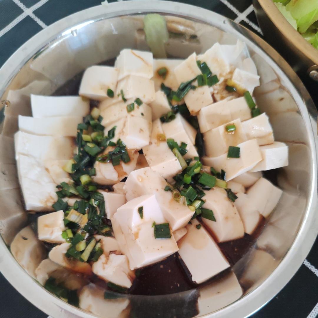家庭版小葱拌豆腐😋
