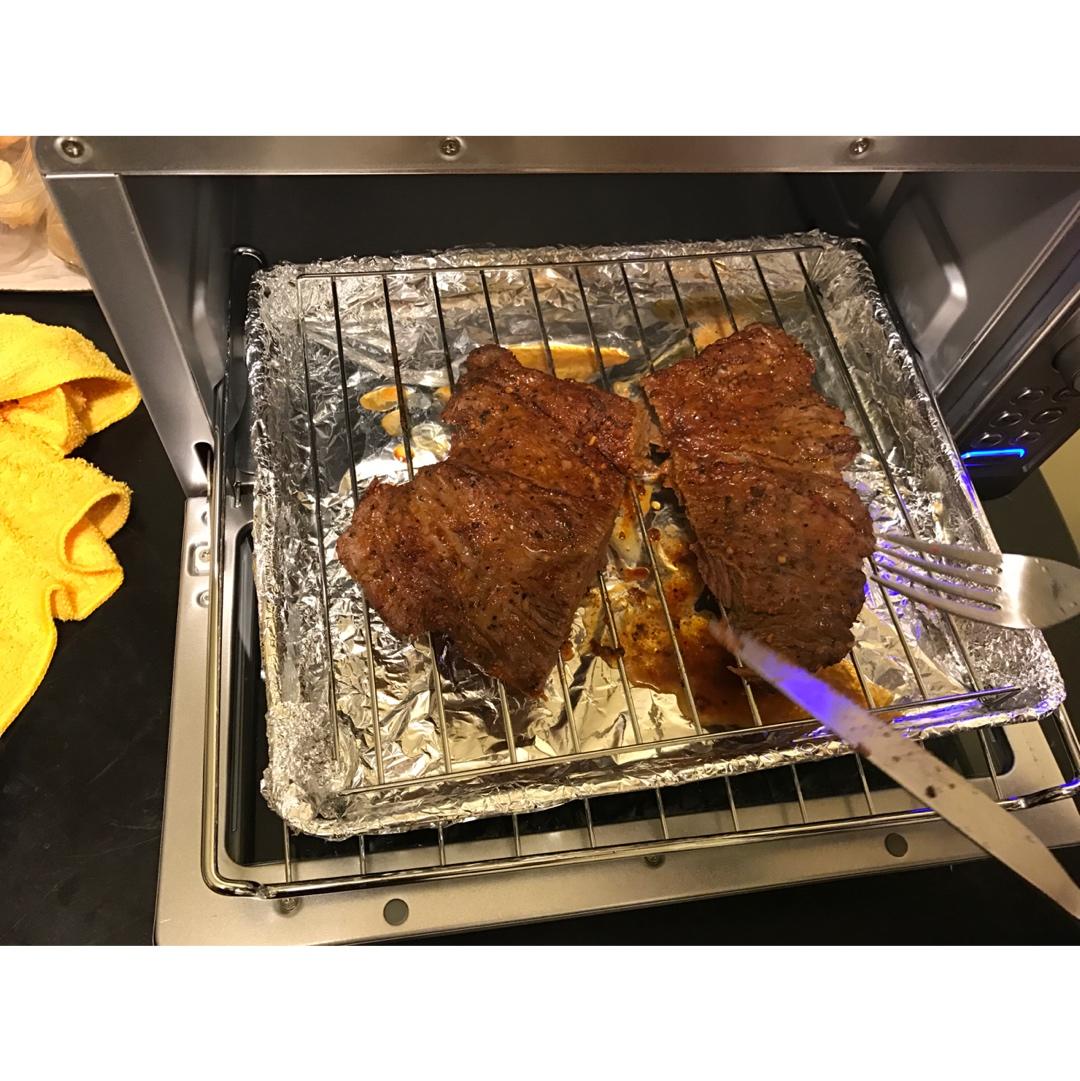 yuyuhoooooo做的快手烤牛排nbh3200烤箱