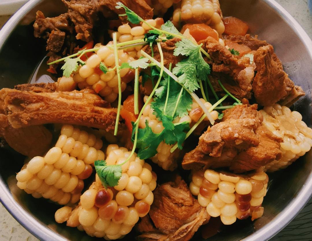 排骨花式吃法之  玉米炖排骨的做法