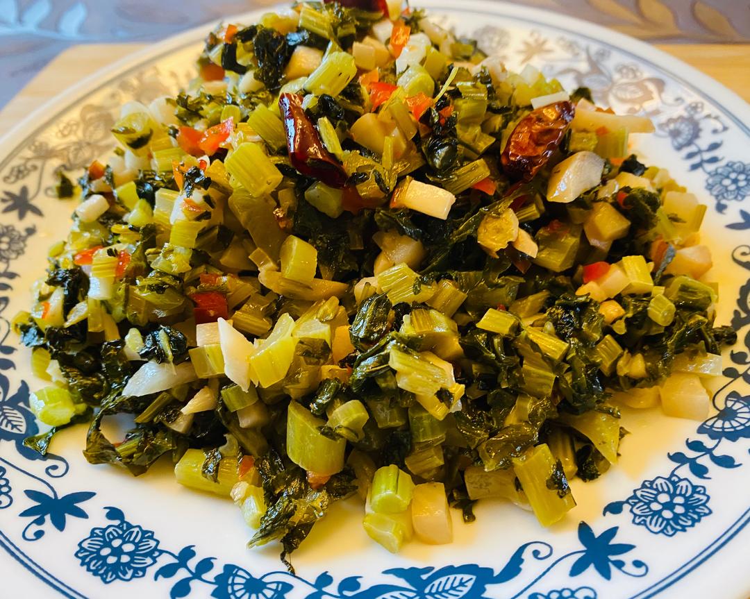 萝卜缨别扔，做成水捞菜特别好吃又下饭还百搭各种主食