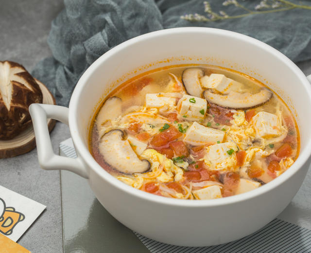 番茄银鱼豆腐汤的做法