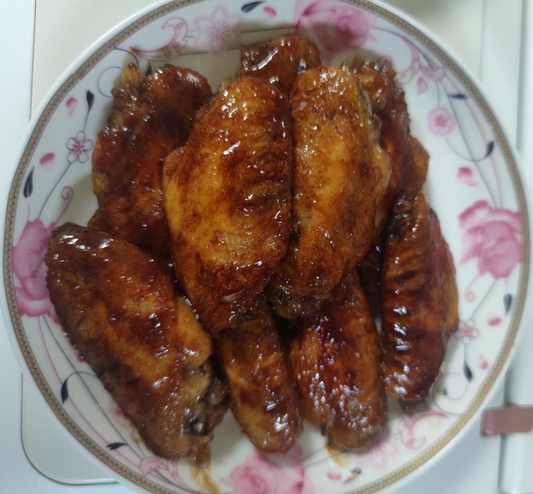 好吃到舔手指的「蒜香蜜汁鸡翅根」👍