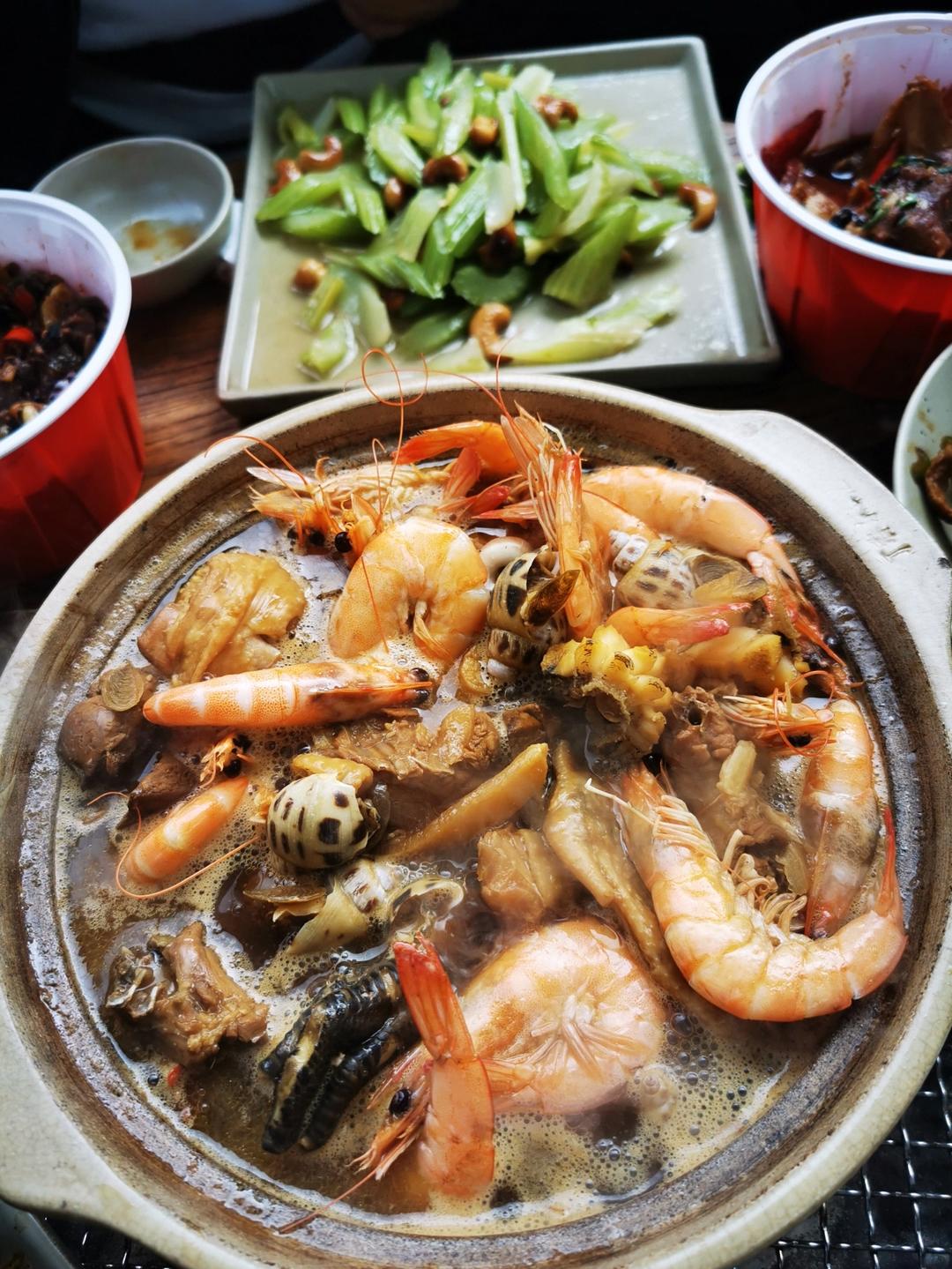 极美味的鲍鱼花螺虾焖鸡