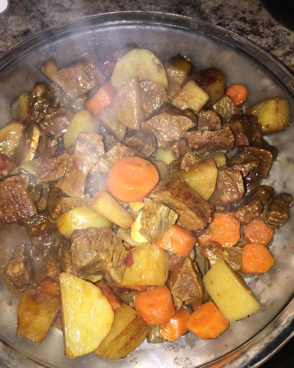 沙沙土豆胡萝卜炖牛肉