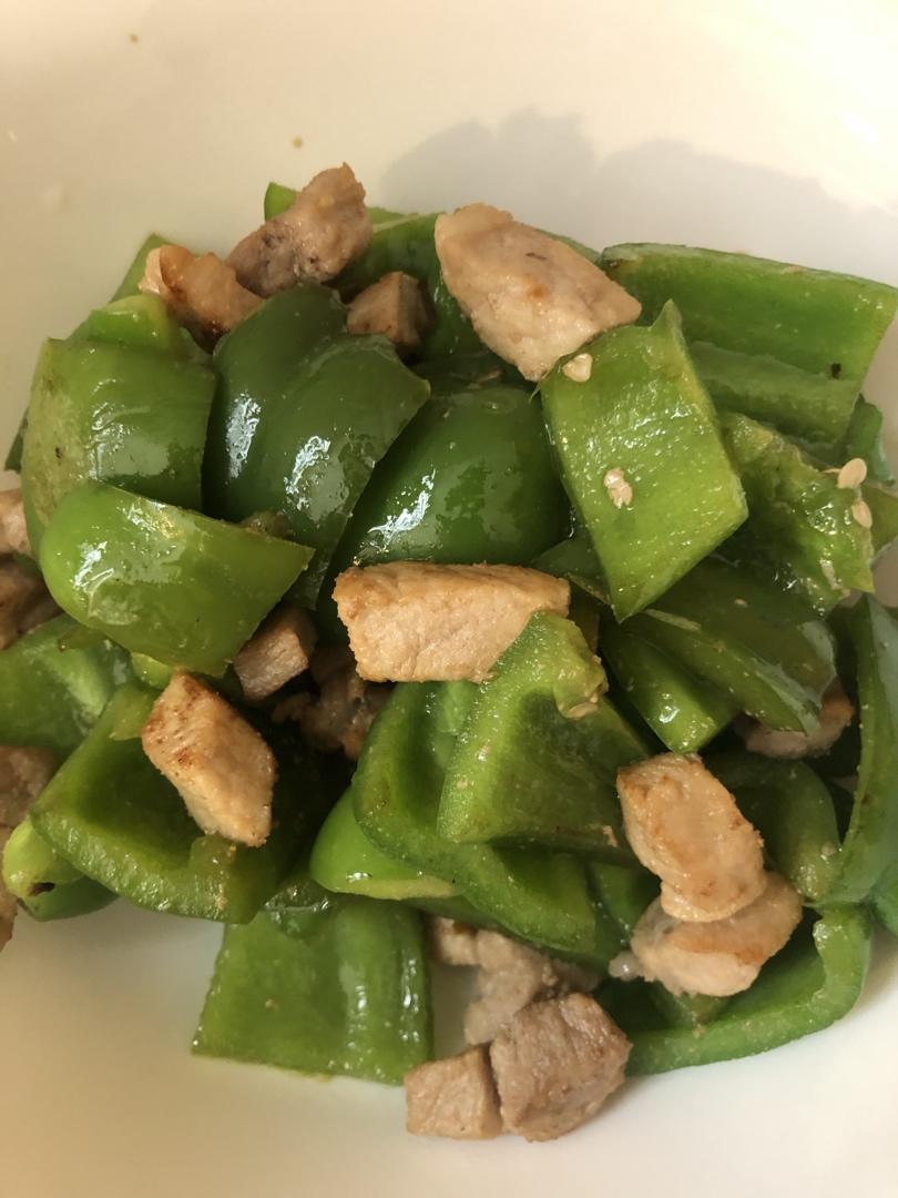 家常菜青椒炒肉