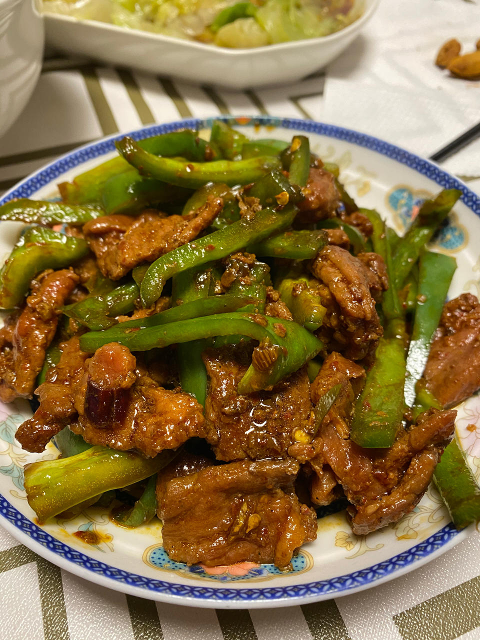 【小高姐】青椒牛肉 如何炒出嫩滑的牛肉