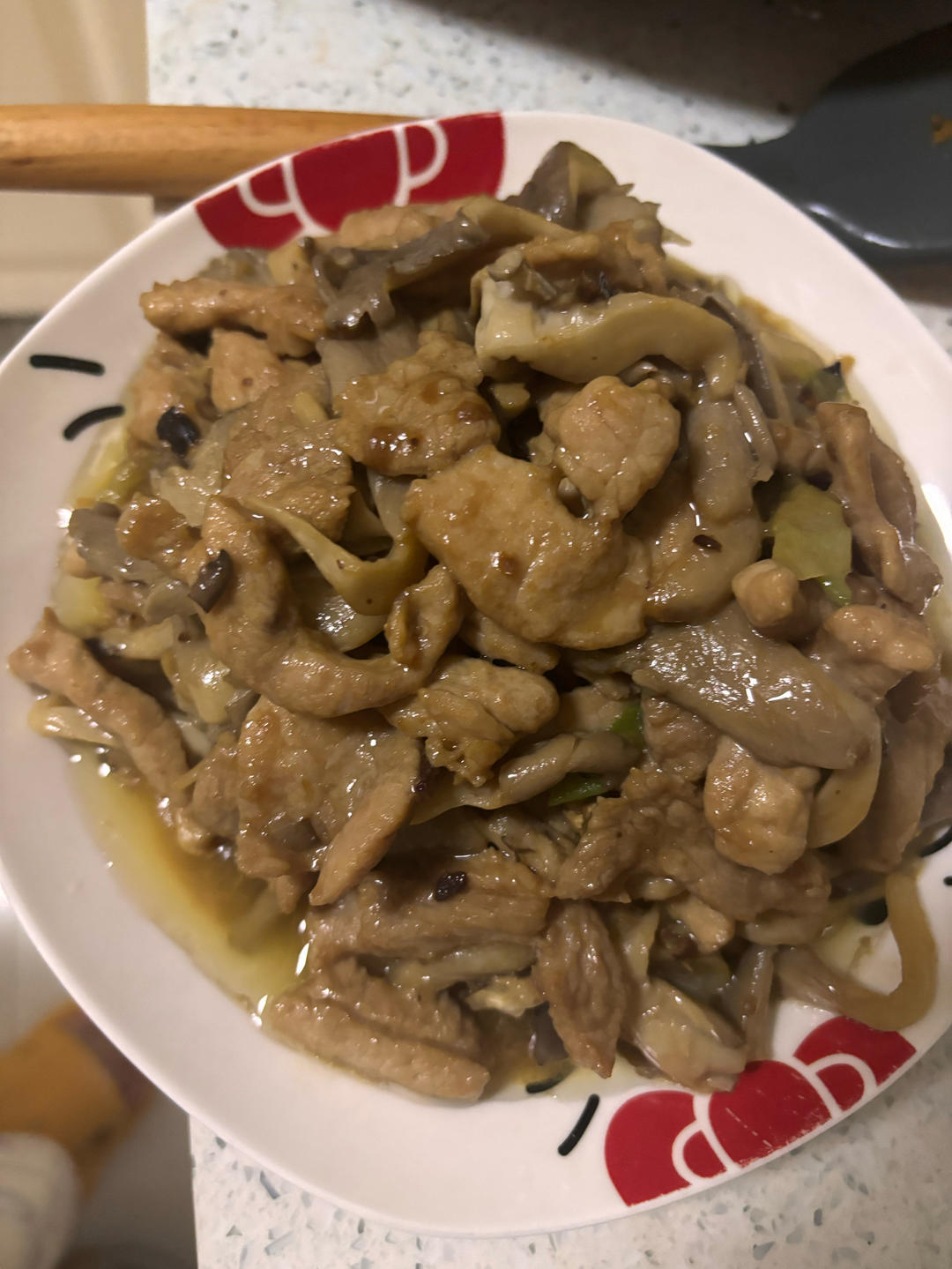 蘑菇炒肉