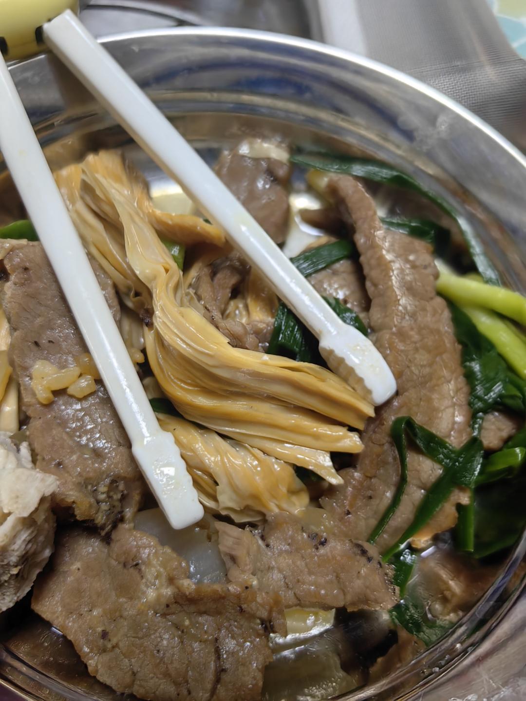 强强联手的腐竹焖牛肉