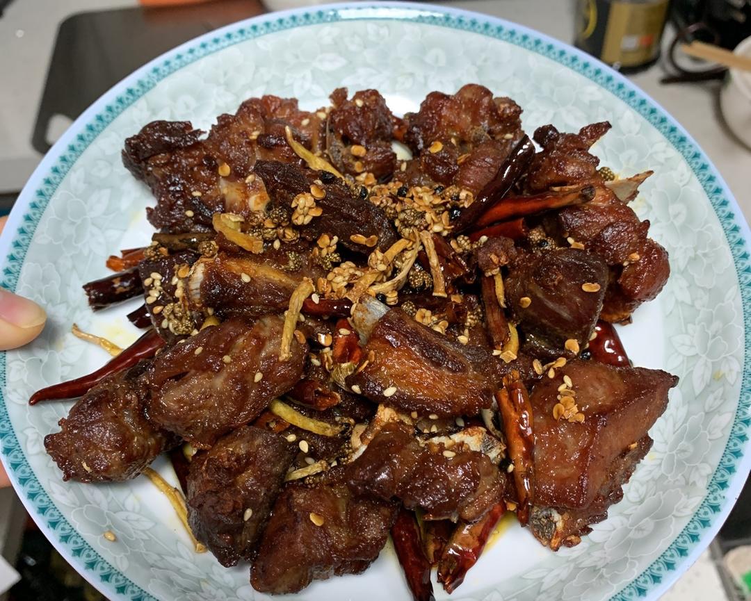 小朋友最爱滴🍗好吃滴🍗不一样滴“生炸排骨”的做法