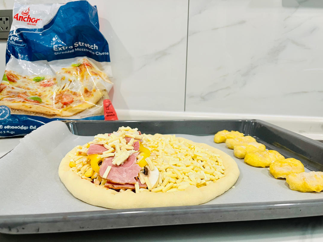 🍕单手披萨｜卡卡爸·教小白｜第一张披萨