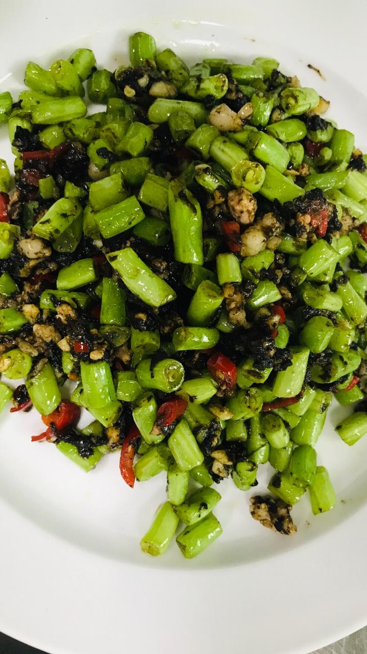 道菜张慧琼用料橄榄菜1小勺四季豆炒橄榄菜的做法橄榄菜炒四季豆原料