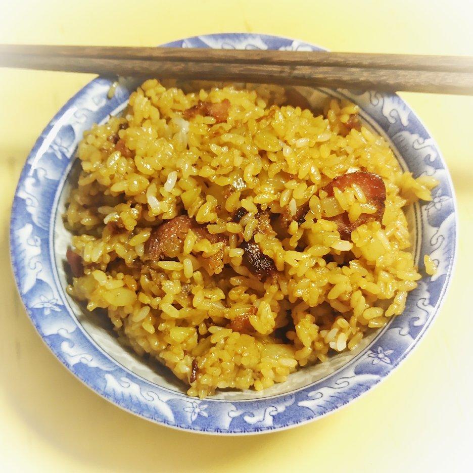 邻居抢着来我家吃土豆香肠炒饭，原来这么香！