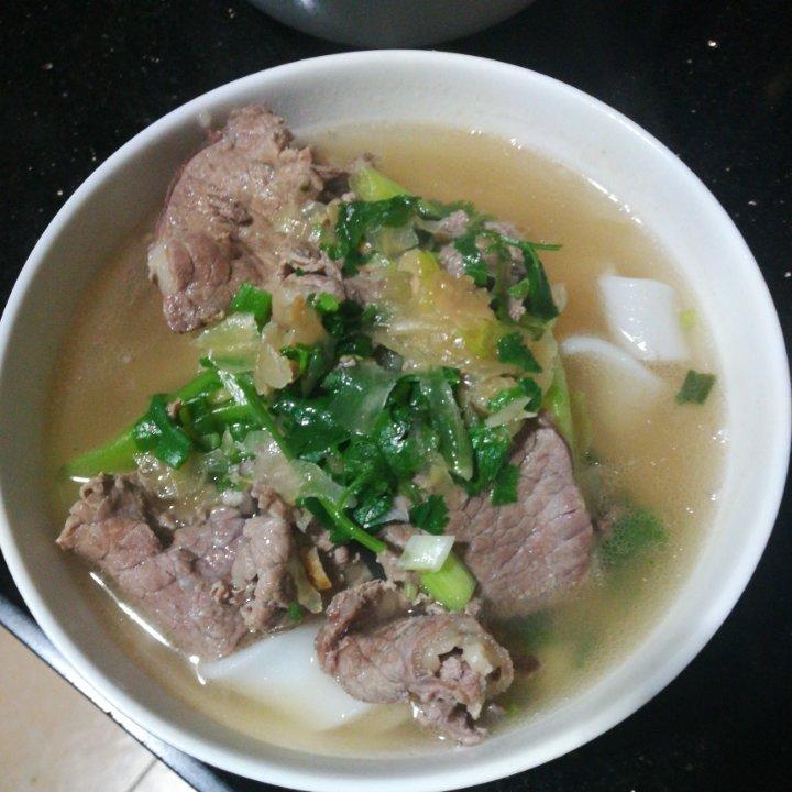 潮汕特色之牛肉粿条汤